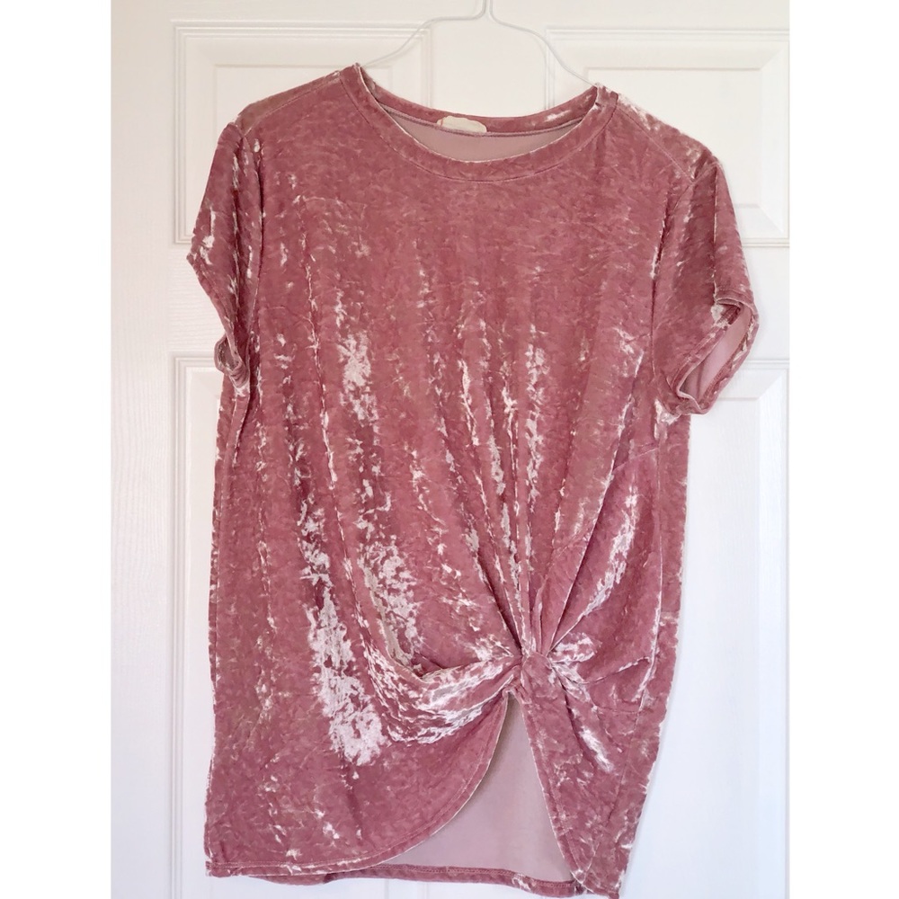 Blush crushed velvet faux knot top. Size medium